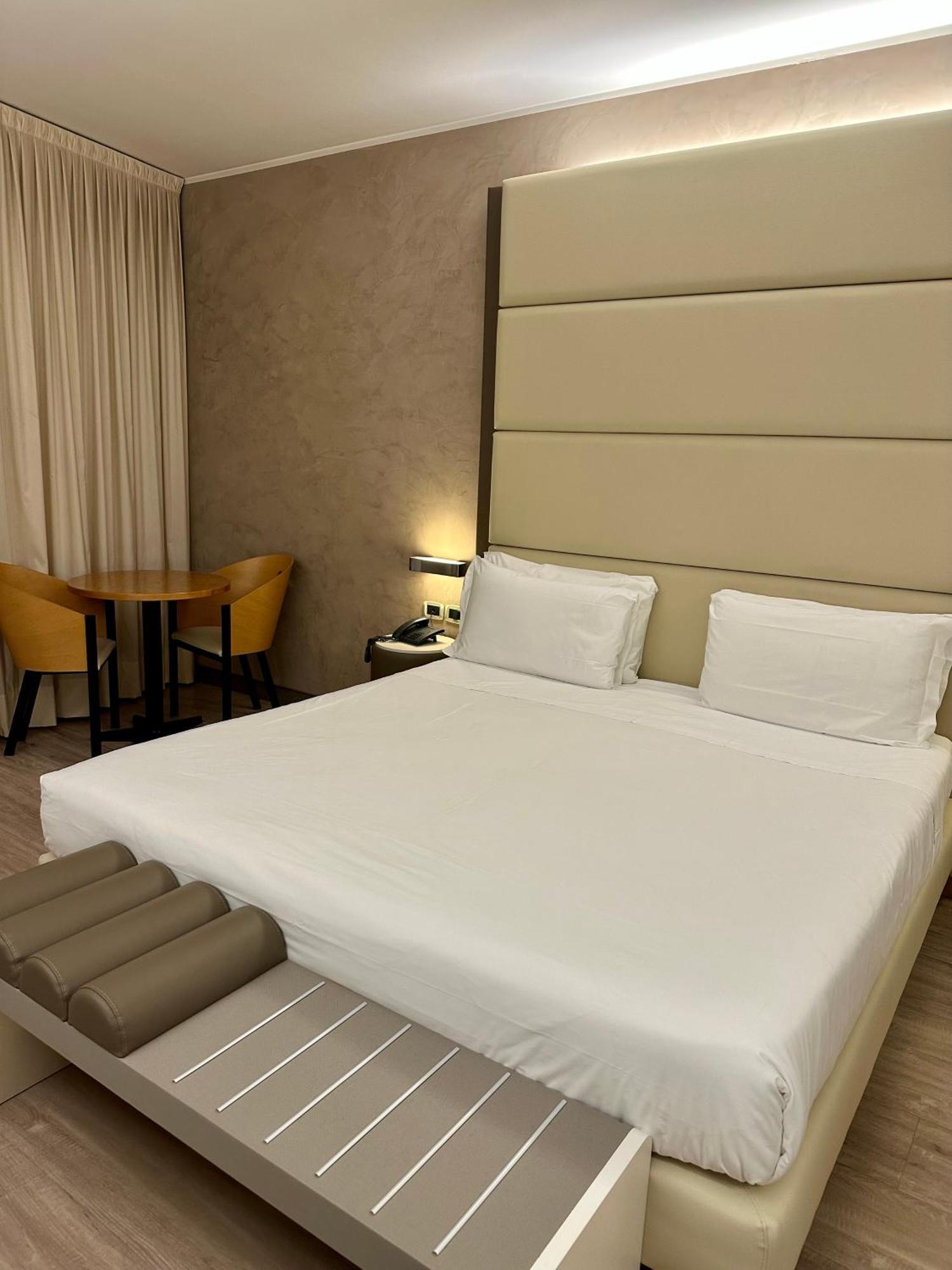 Park Hotel Ai Pini & Restaurant Ai Pini Mestre Luaran gambar